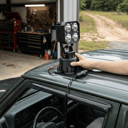 LumaForce – Potente reflector láser LED