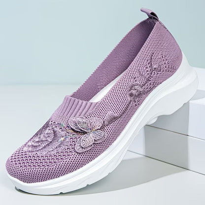 VelvetFlutter – Stilvolle bestickte Loafer
