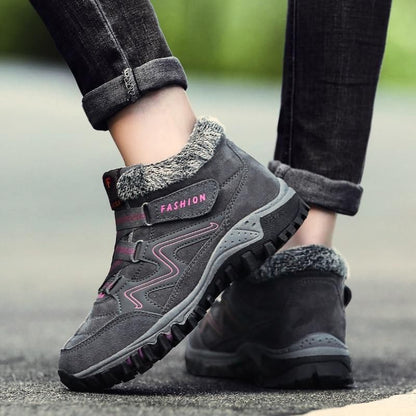 WARM AND COMFORTABLE NON-SLIP BOOTS | ALEVITA