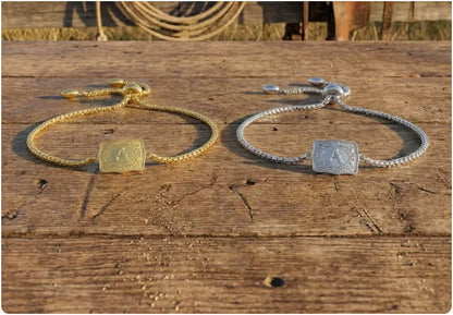 GlobeStyle – Pulsera Premium con Inicial Grabada en Relieve