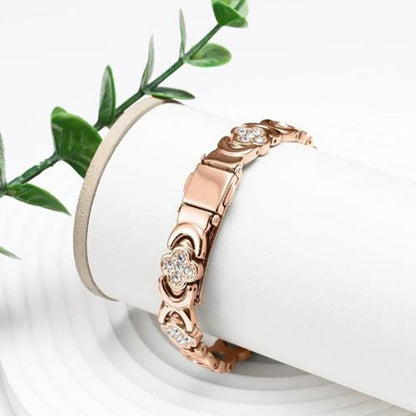 BloomGrace – Kupferarmband mit Blumen, eleganter Stil