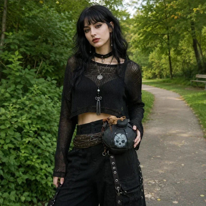 ShadowFuse – Bolso Cruzado de Moda con Forma de Bomba Gótica