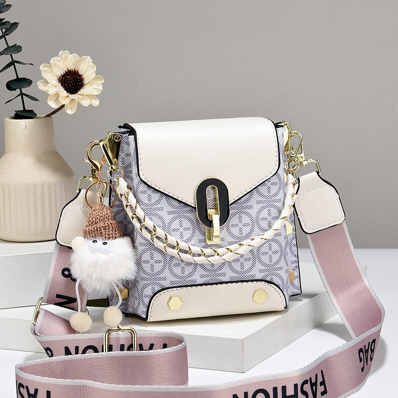 UrbanLuxe – Handtasche mit Kettengriff