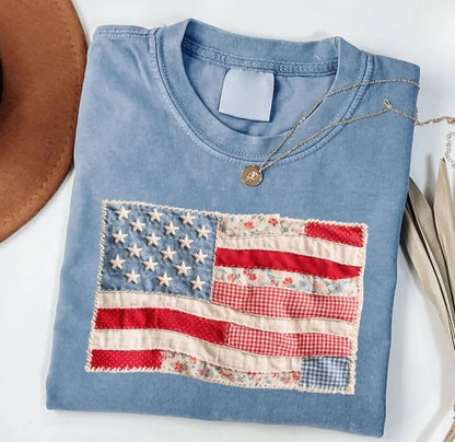 RedWhiteRebel – Camiseta con retazos de bandera estadounidense retro