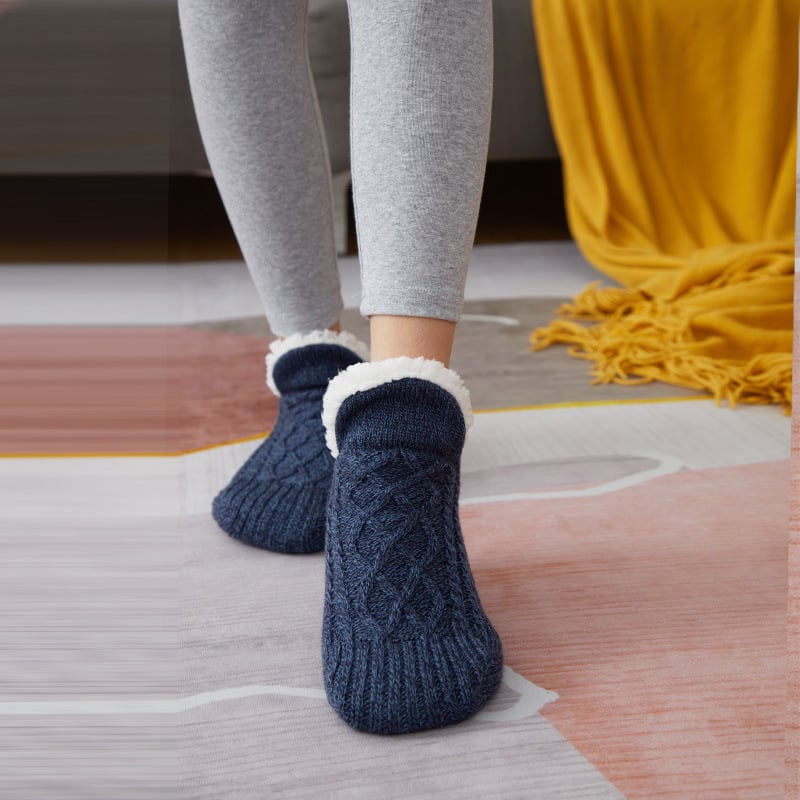 CloudWarm – Calcetines Antideslizantes de Interior