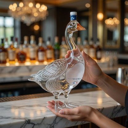GooseCraft – Botella de Vodka de Ganso Esculpida en 3D Coleccionable