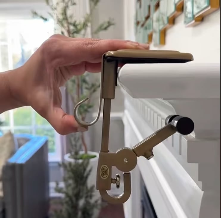 CozyGlow – Dekorativer Halter für Weihnachtsstrümpfe und Girlanden