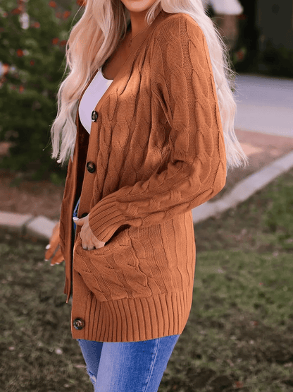 Velora – Cárdigan elegante con botones