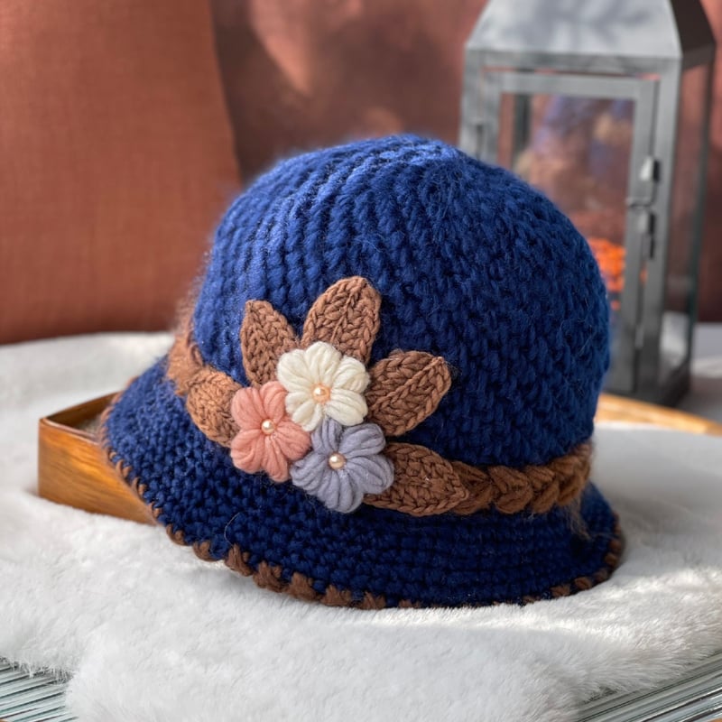 VintageGlow – Gemütliche Wintermütze