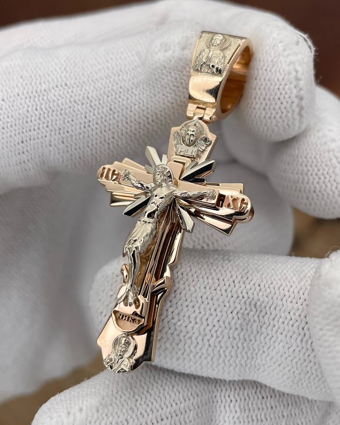 SacredGrace – Consagración del Colgante del Santo Jesús