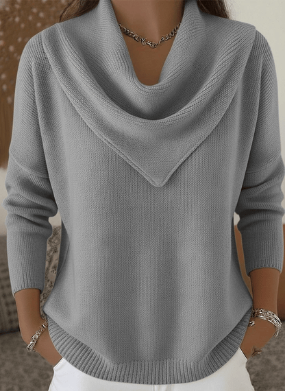 AuraKnit – Dreieck-Ausschnitt-Pullover