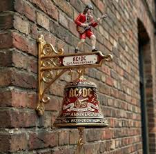 EchoRelic – Campana de Pared de Colección de Edición Limitada AC/DC