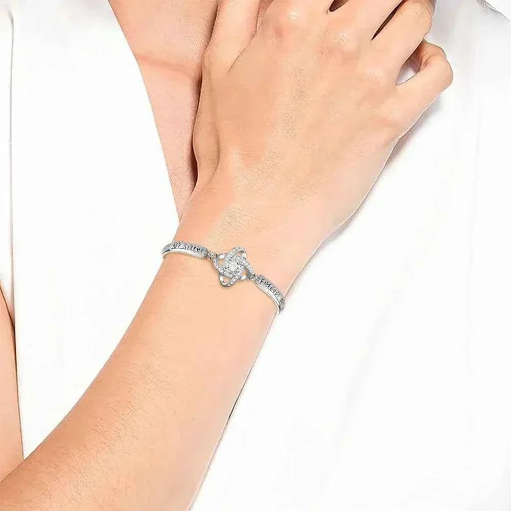 HeartCore – Elegante Pulsera Clover Link