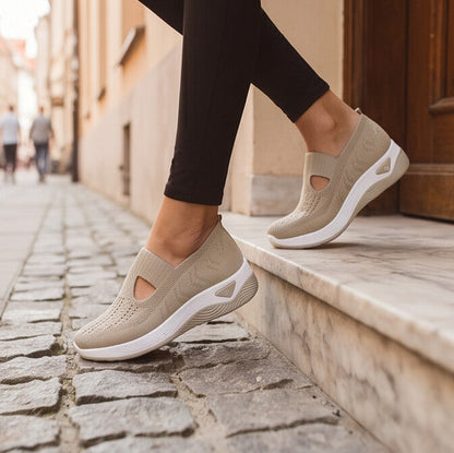Pebble — Zapatillas sin cordones para caminar con suela curvada