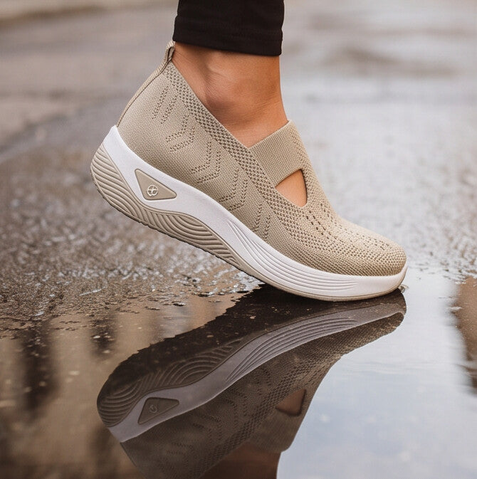 Pebble — Zapatillas sin cordones para caminar con suela curvada