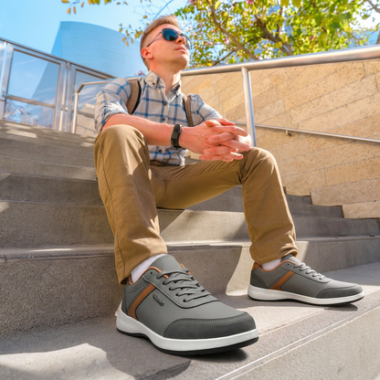 Band — Alltagstauglicher Sneaker mit Streifendetails
