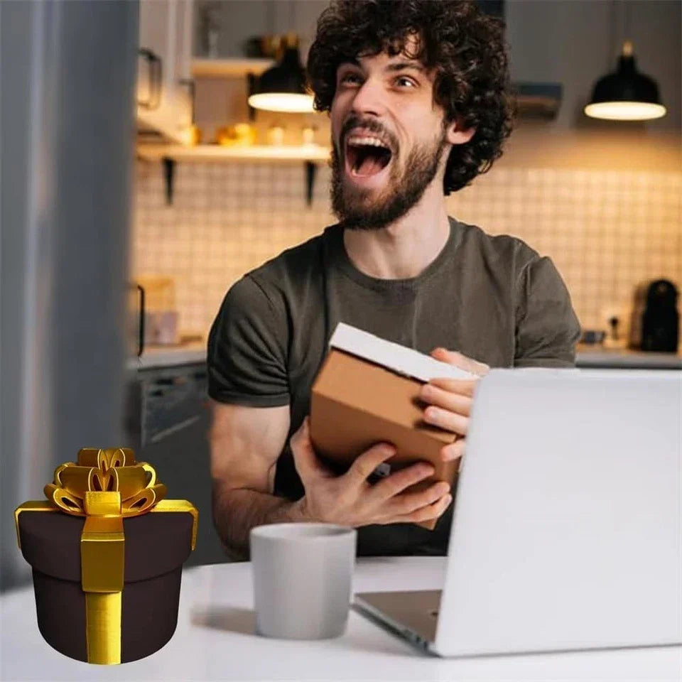 GiftQuest – Weihnachtliche Geschenkschachtel im Matroschka-Stil