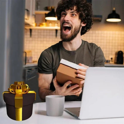 GiftQuest – Weihnachtliche Geschenkschachtel im Matroschka-Stil