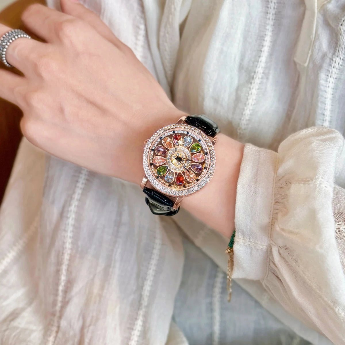 Blush Allure - Reloj de cuarzo Red Sunburst