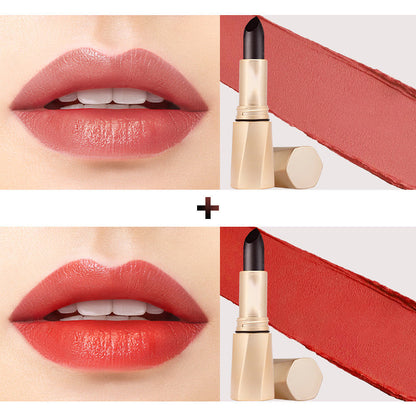 VelvetTint – Feuchtigkeitsspendender Lippenstift mit intensiver Farbkraft