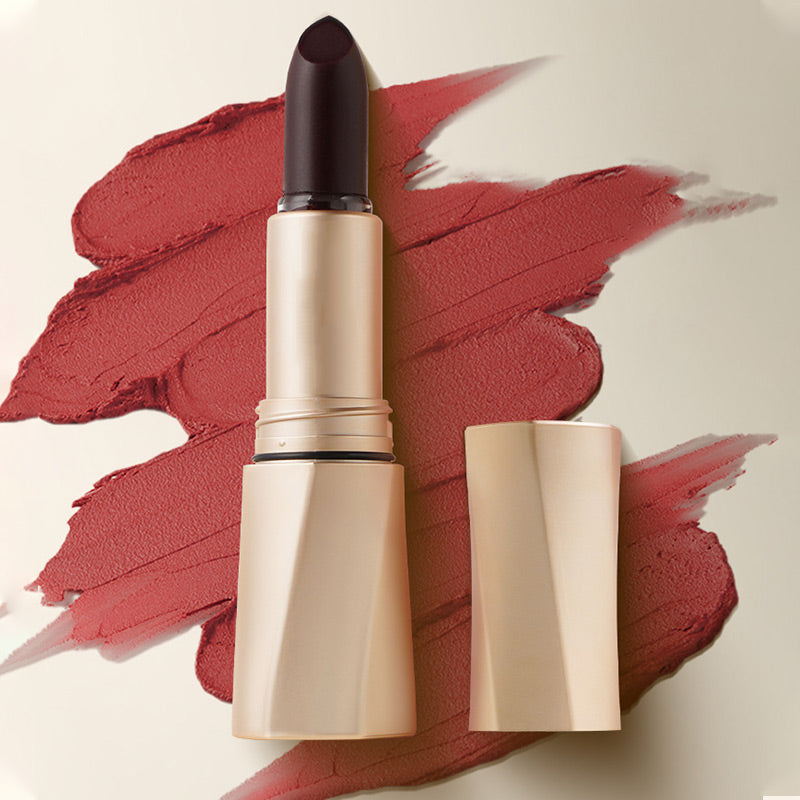 VelvetTint – Feuchtigkeitsspendender Lippenstift mit intensiver Farbkraft