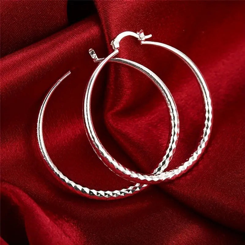 LumiLuxe – Pendientes de aro con corte brillante de diamante