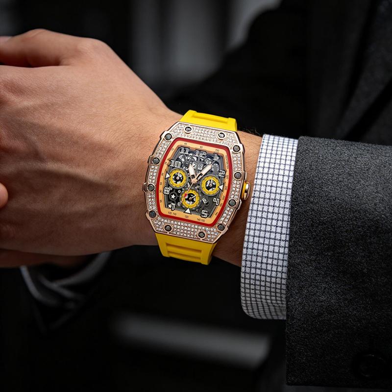 LuxeSpark – Reloj con incrustaciones de pedrería