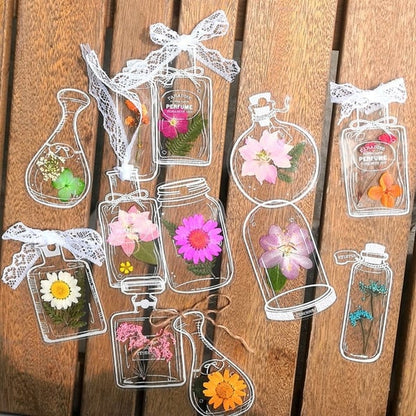 BloomLeaf – Marcapáginas transparentes con flores secas botánicas